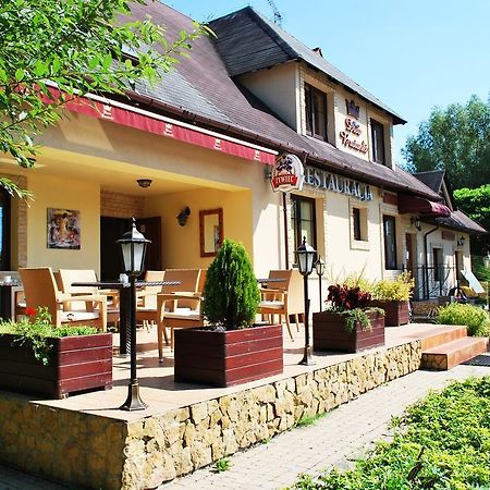 Dwa Bratanki Hotell Rzeszów Exteriör bild