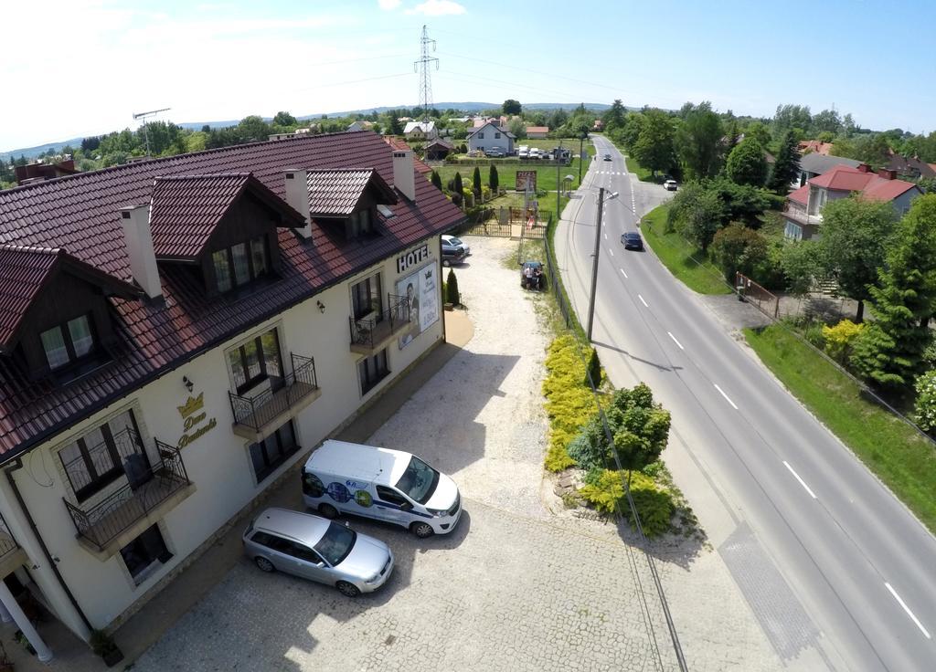 Dwa Bratanki Hotell Rzeszów Exteriör bild