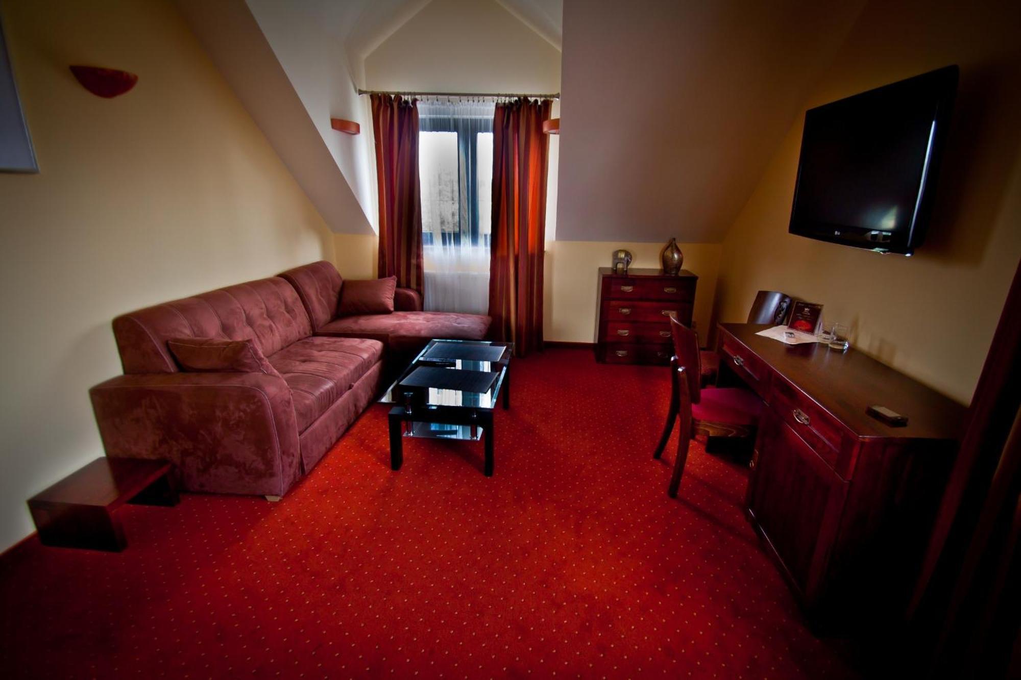 Dwa Bratanki Hotell Rzeszów Exteriör bild