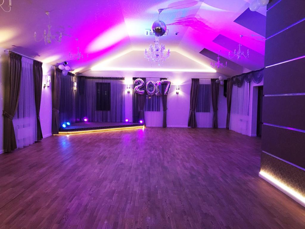 Dwa Bratanki Hotell Rzeszów Exteriör bild